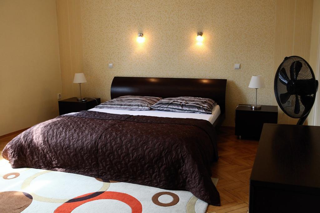 Apartman Moyzesova Kosice Luaran gambar