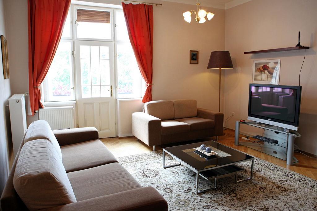 Apartman Moyzesova Kosice Luaran gambar