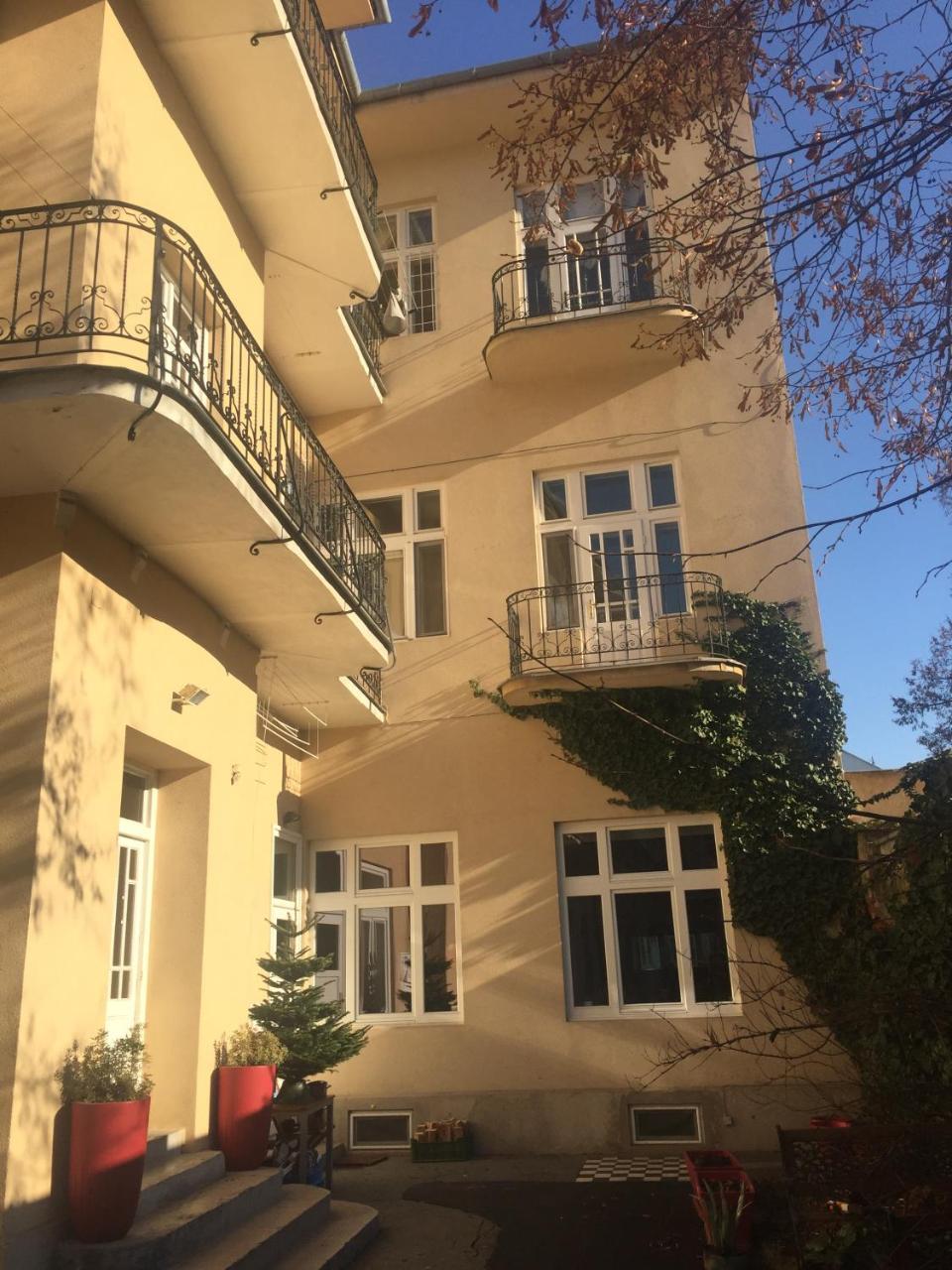 Apartman Moyzesova Kosice Luaran gambar